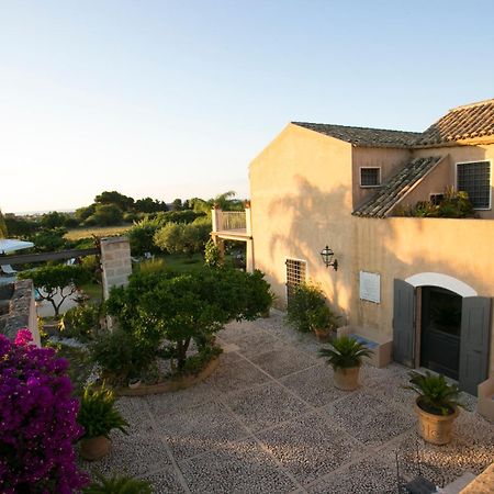 Bed and Breakfast Baglio Sant'Andrea Вальдериче Экстерьер фото
