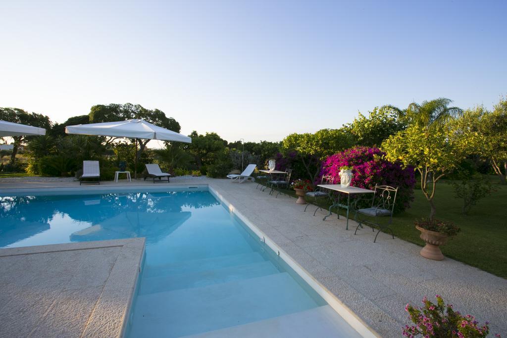 Bed and Breakfast Baglio Sant'Andrea Вальдериче Экстерьер фото